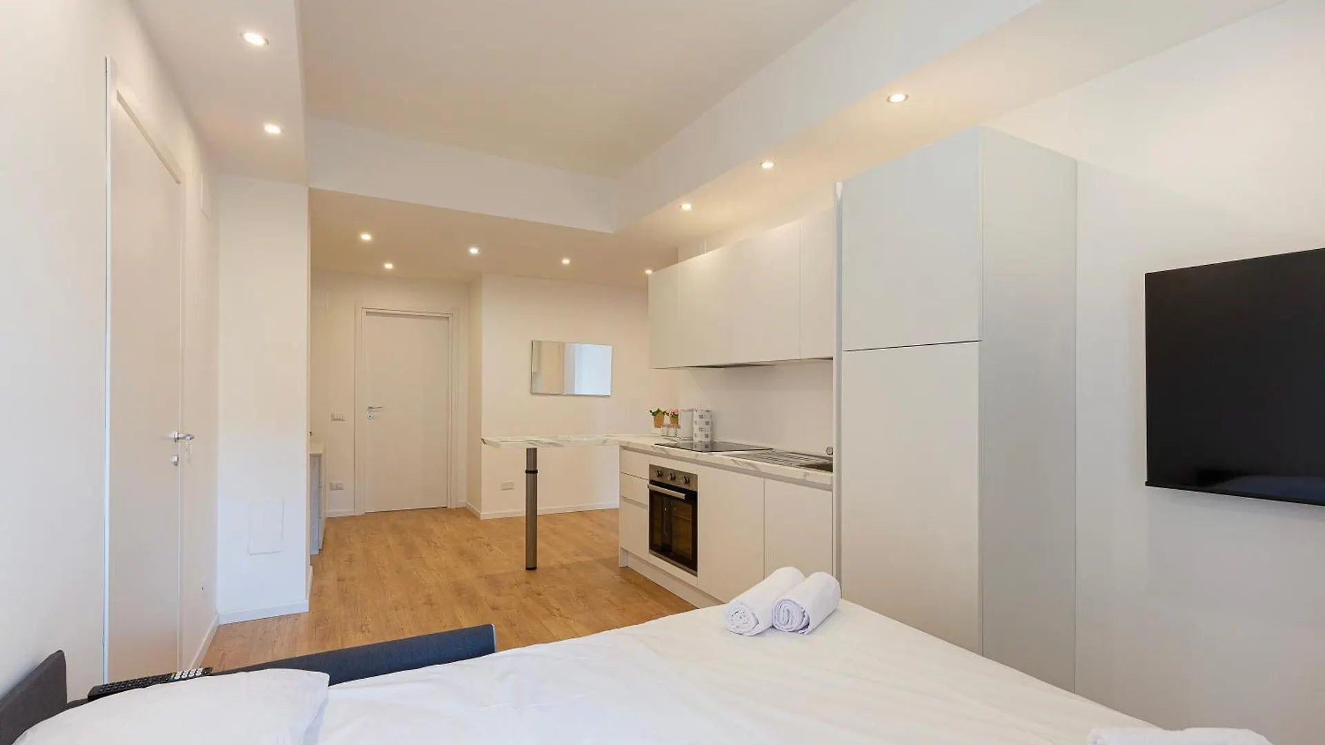 מילאנו Margherita&Camilla Apartment! 0*,